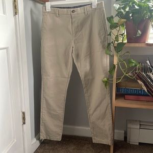 Old Navy Slim Fit Khakis Men’s 33x30